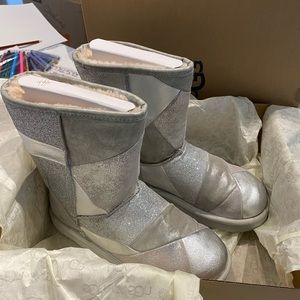 Ugg glitter silver sheepskin boots, size 8